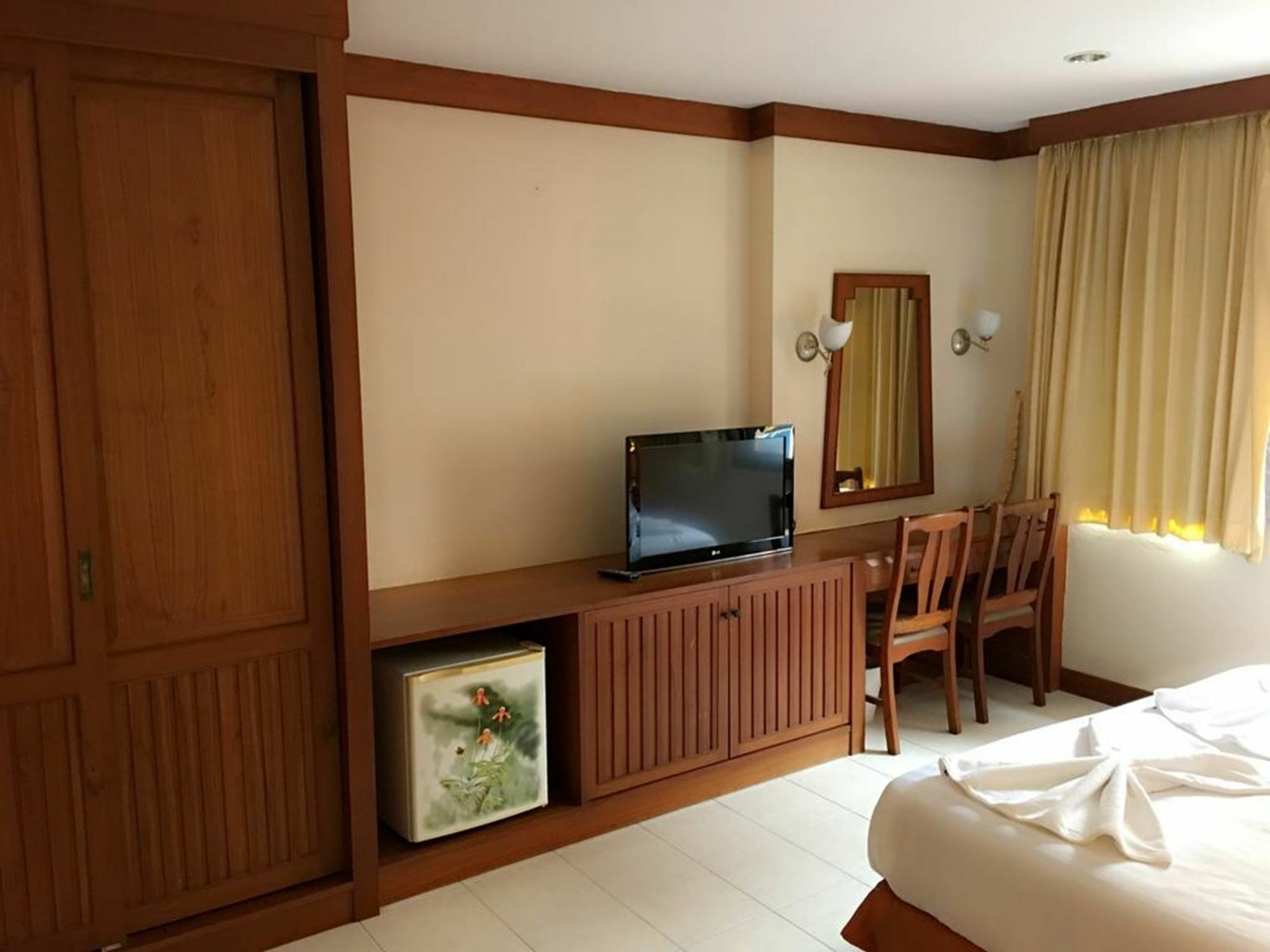 Same Same Guesthouse Patong Exterior foto